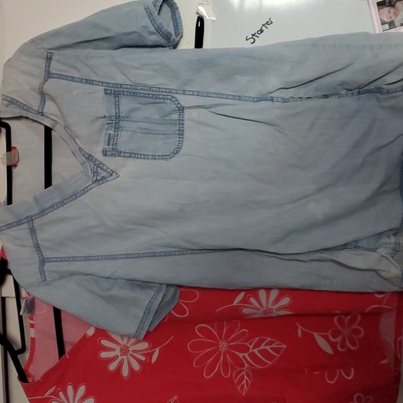 Scrubs bundle - Picture 3 of 4